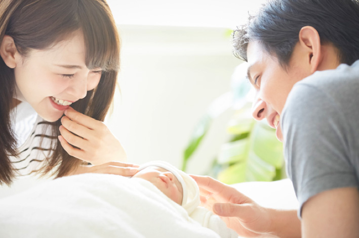 出産祝いの「のし」はどうやって書く?正しいのしの書き方とマナー