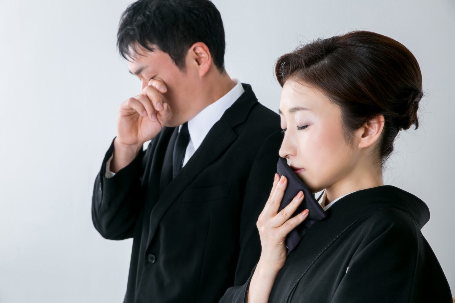 忌服と忌引き休暇について｜その意味と基本的なマナー | カタログギフトのハーモニック ギフトメディア