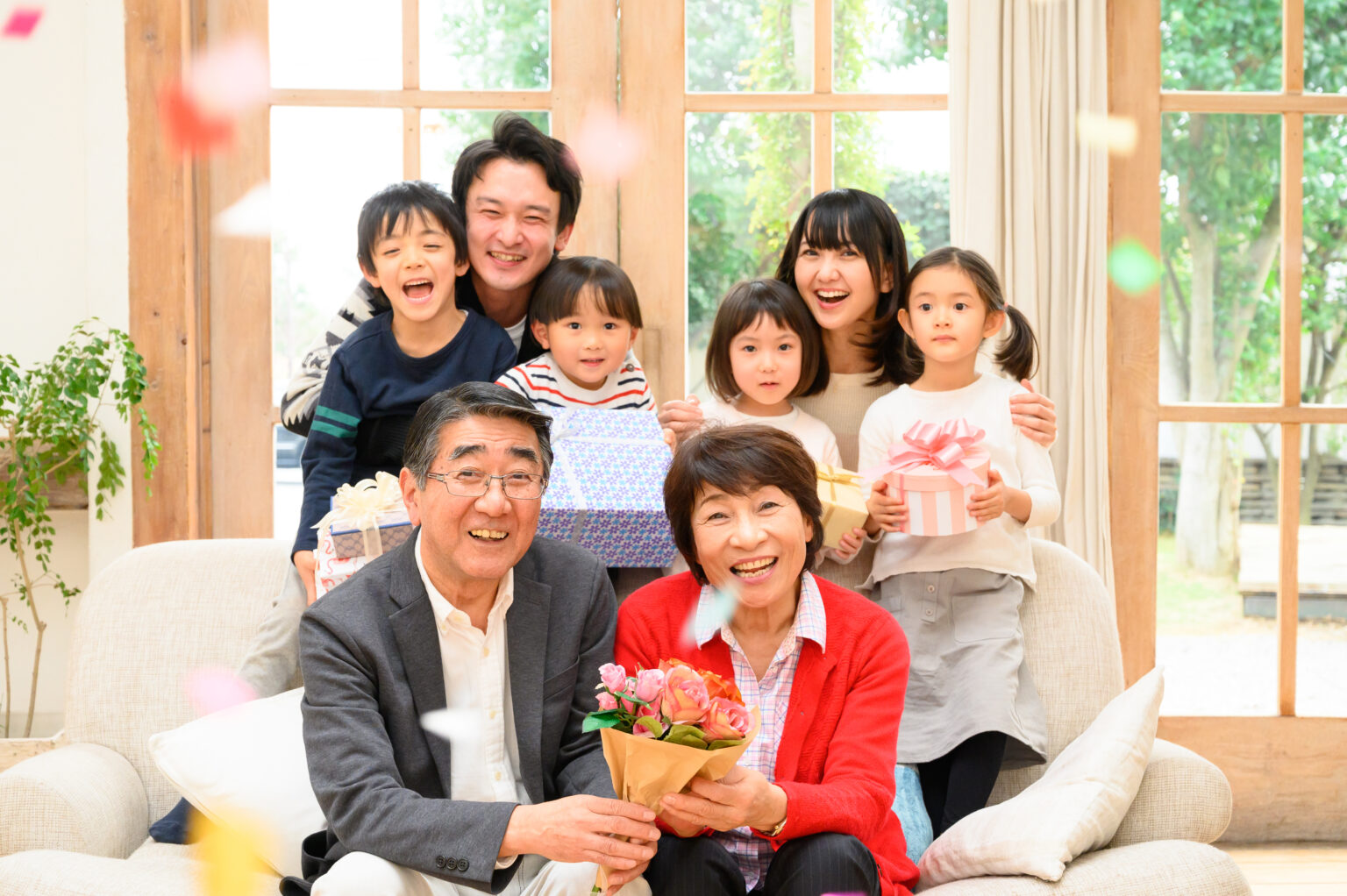 日本の伝統「長寿祝い」とは?年齢ごとに分けられたテーマ色や由来について詳しく解説! | カタログギフトのハーモニック ギフトメディア