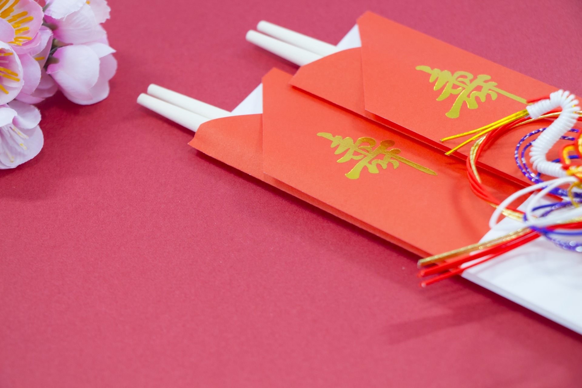 日本の伝統「長寿祝い」とは?年齢ごとに分けられたテーマ色や由来について詳しく解説! | カタログギフトのハーモニック ギフトメディア